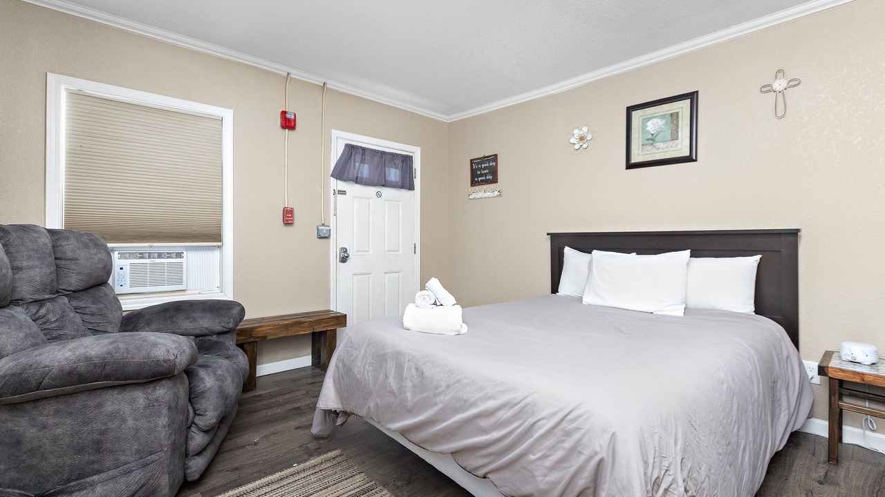 Photo of Bedroom in Paola