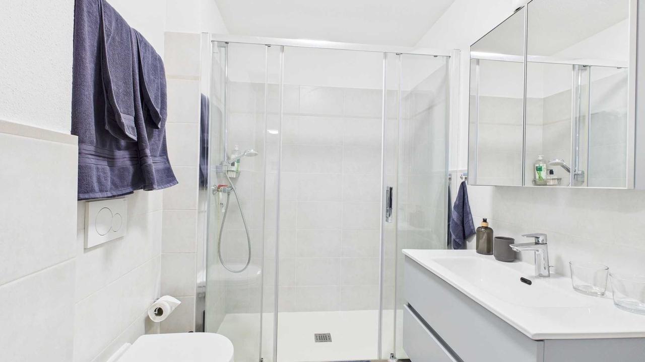 Photo of Bathroom in Curio