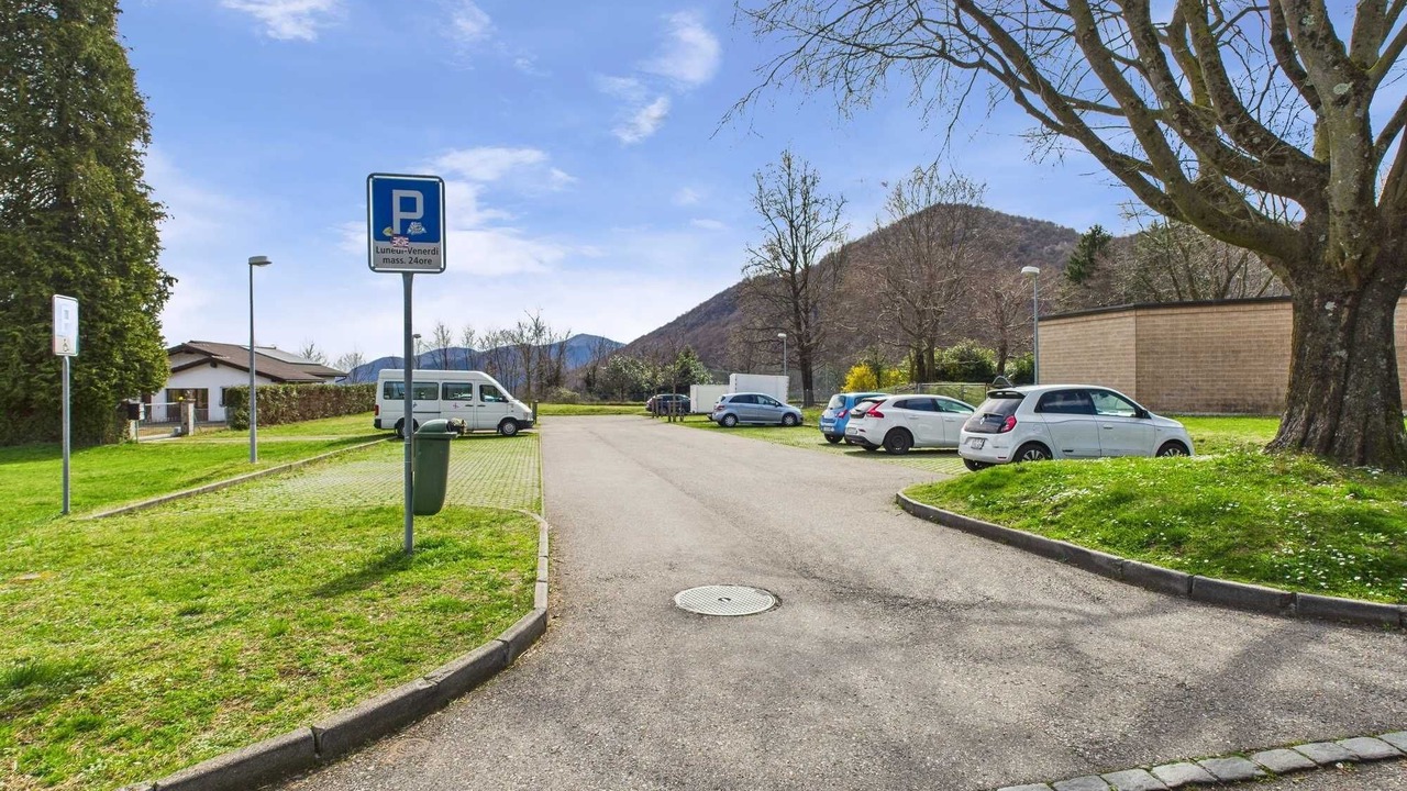 Photo of Outdoor in Curio