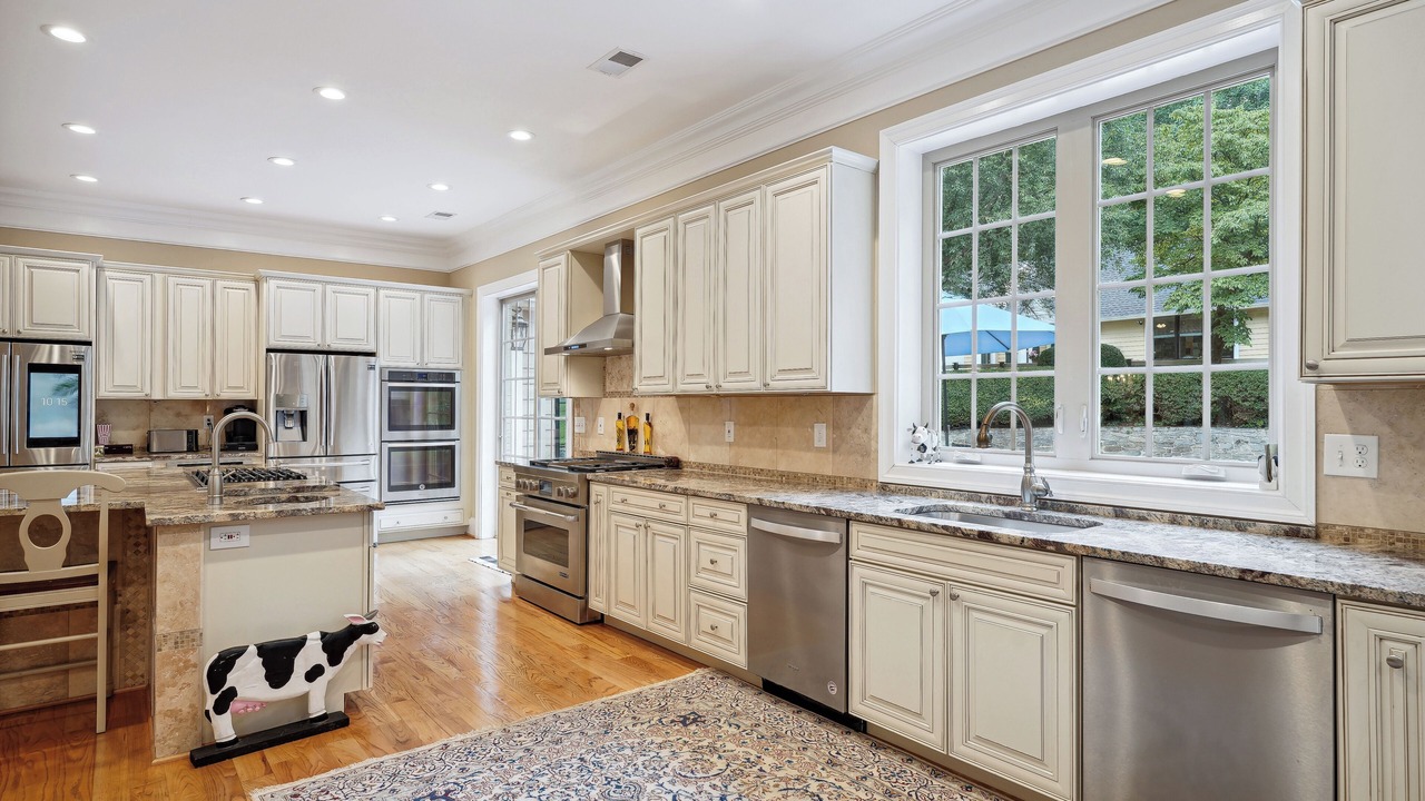 Photo of Kitchen in Potomac