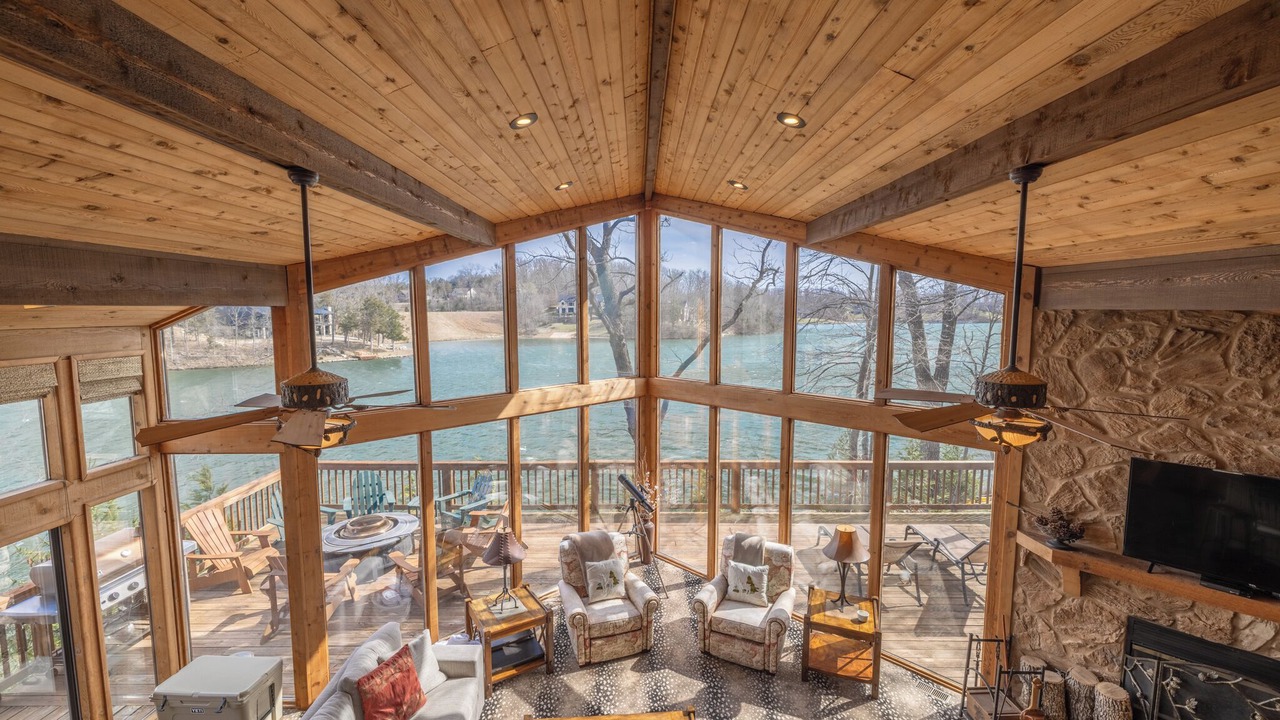 Photo of Livingroom in Innsbrook