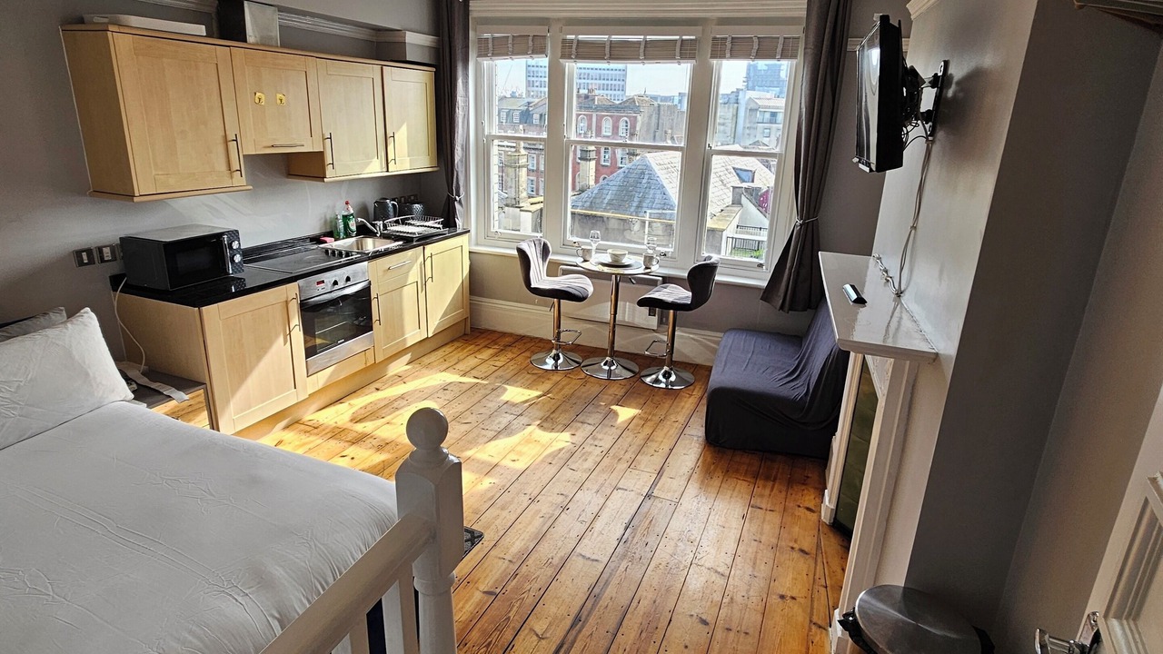 Photo of Bedroom in Bristol City Centre