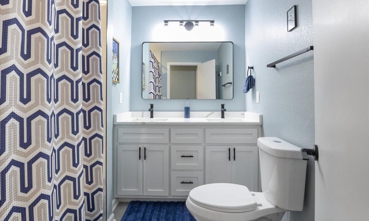 Photo of Bathroom in Lake of the Ozarks