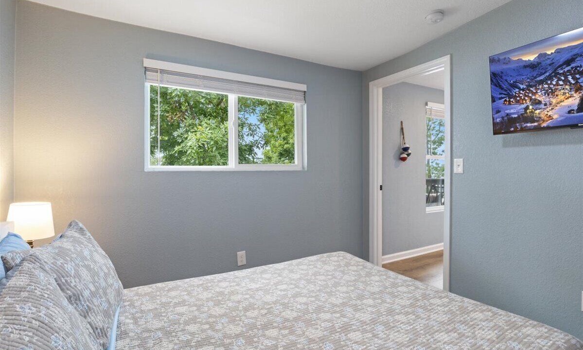 Photo of Bedroom in Lake of the Ozarks