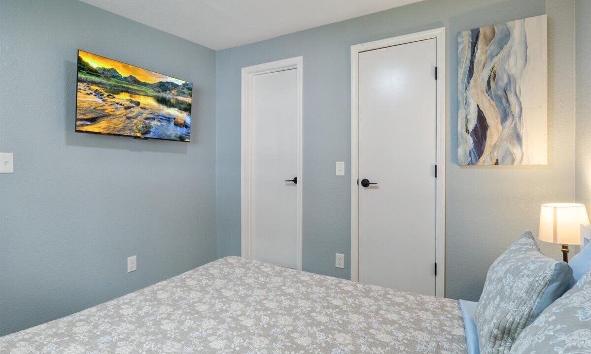 Photo of Bedroom in Lake of the Ozarks