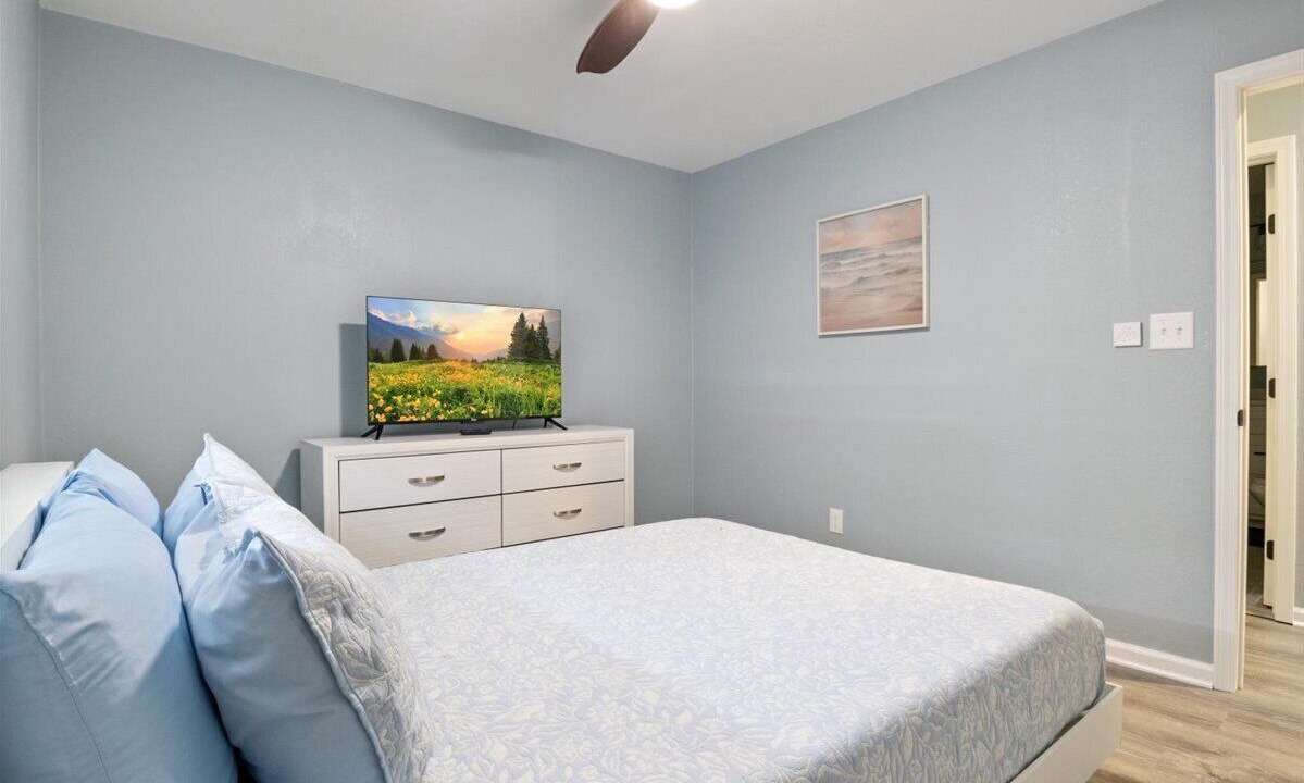Photo of Bedroom in Lake of the Ozarks