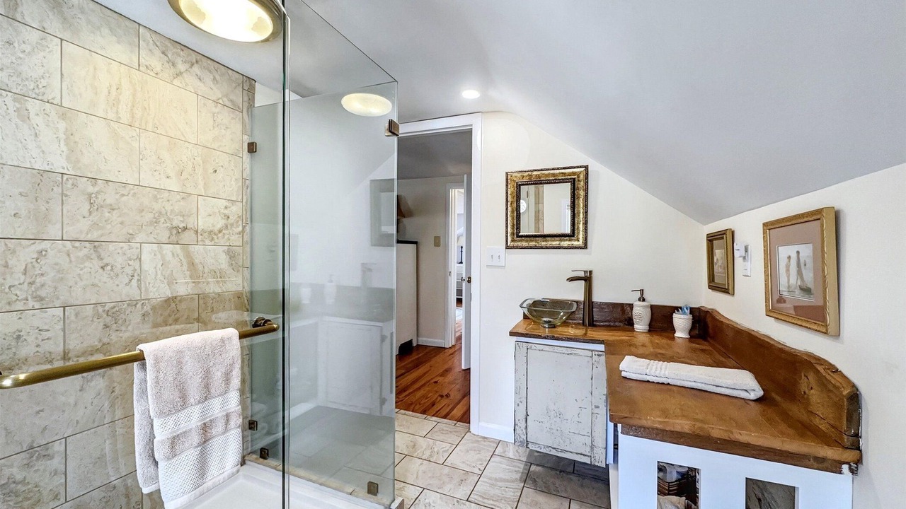 Photo of Bathroom in Wrightsville