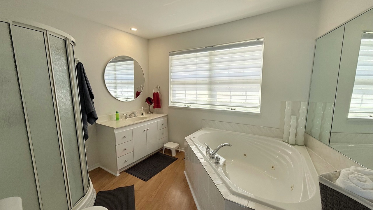 Photo of Bathroom in Oro Station