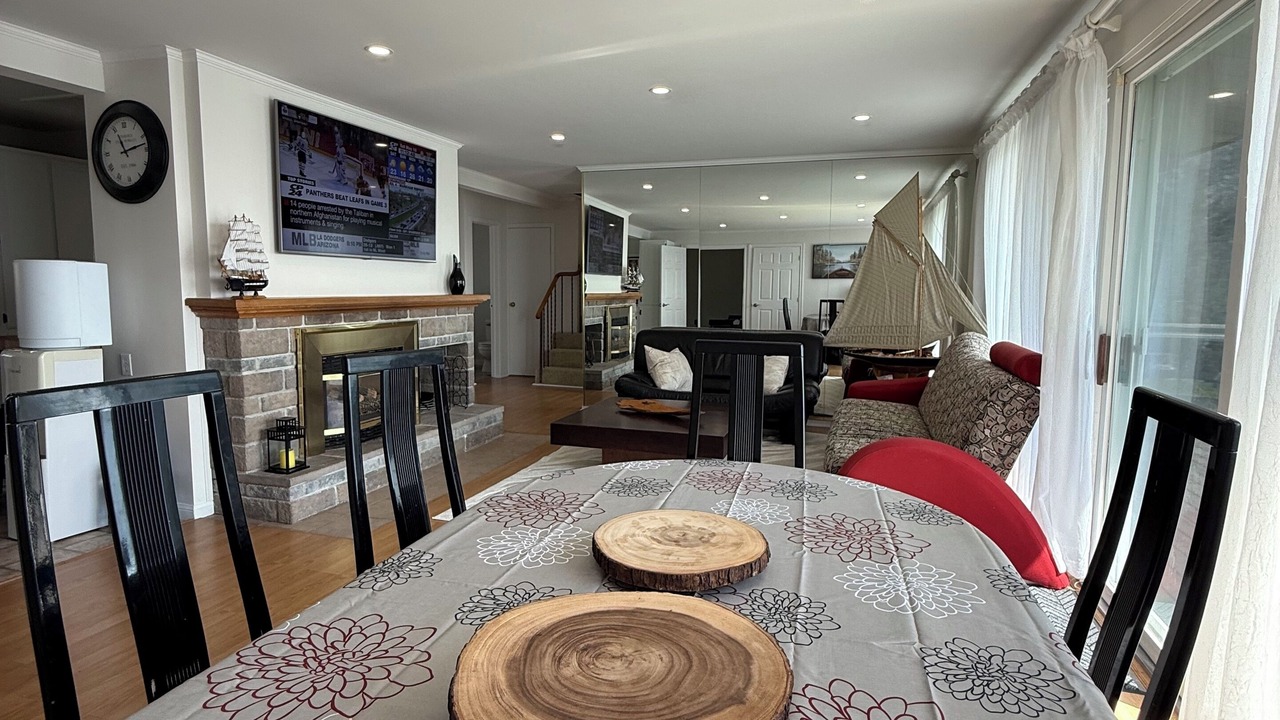 Photo of Livingroom in Oro Station