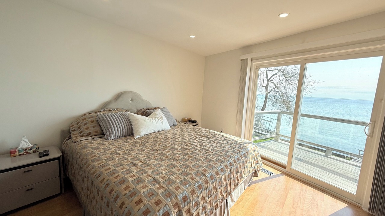 Photo of Bedroom in Oro Station
