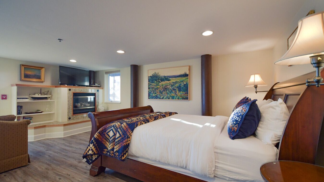 Photo of Bedroom in Homer
