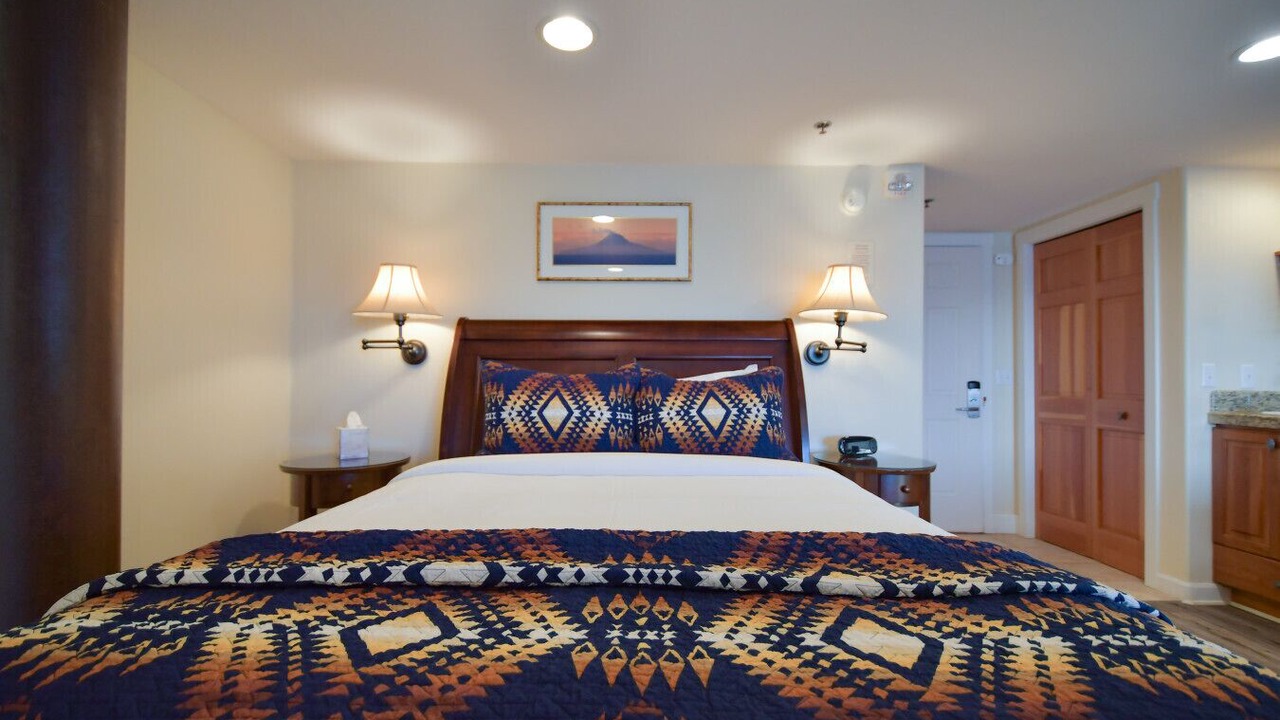 Photo of Bedroom in Homer