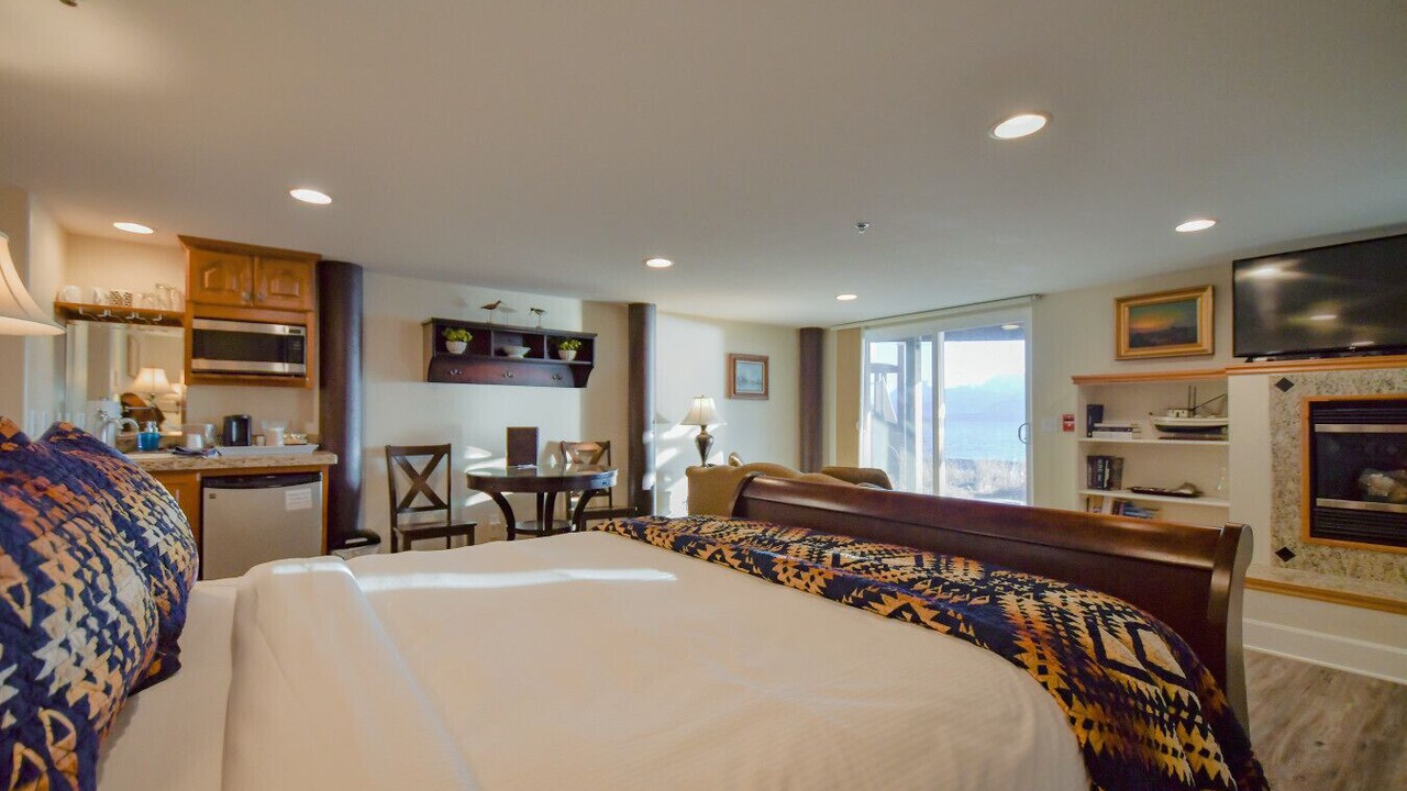 Photo of Bedroom in Homer