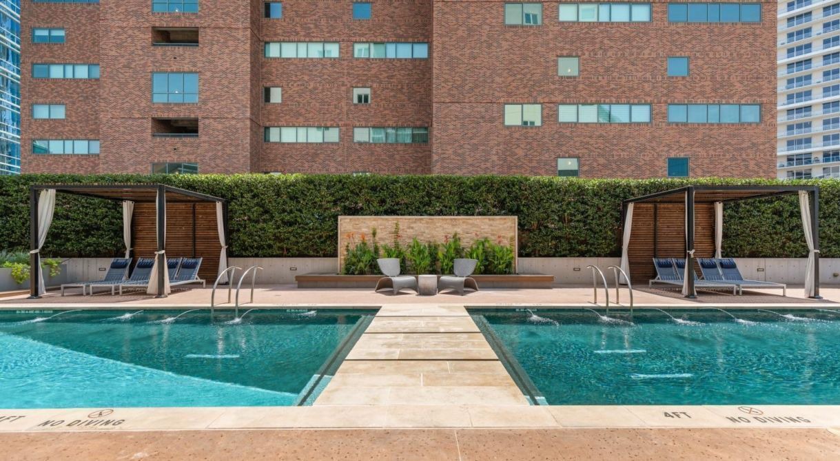Photo of Outdoor in Uptown