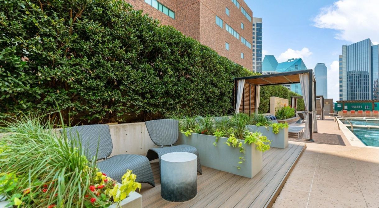 Photo of Outdoor in Uptown