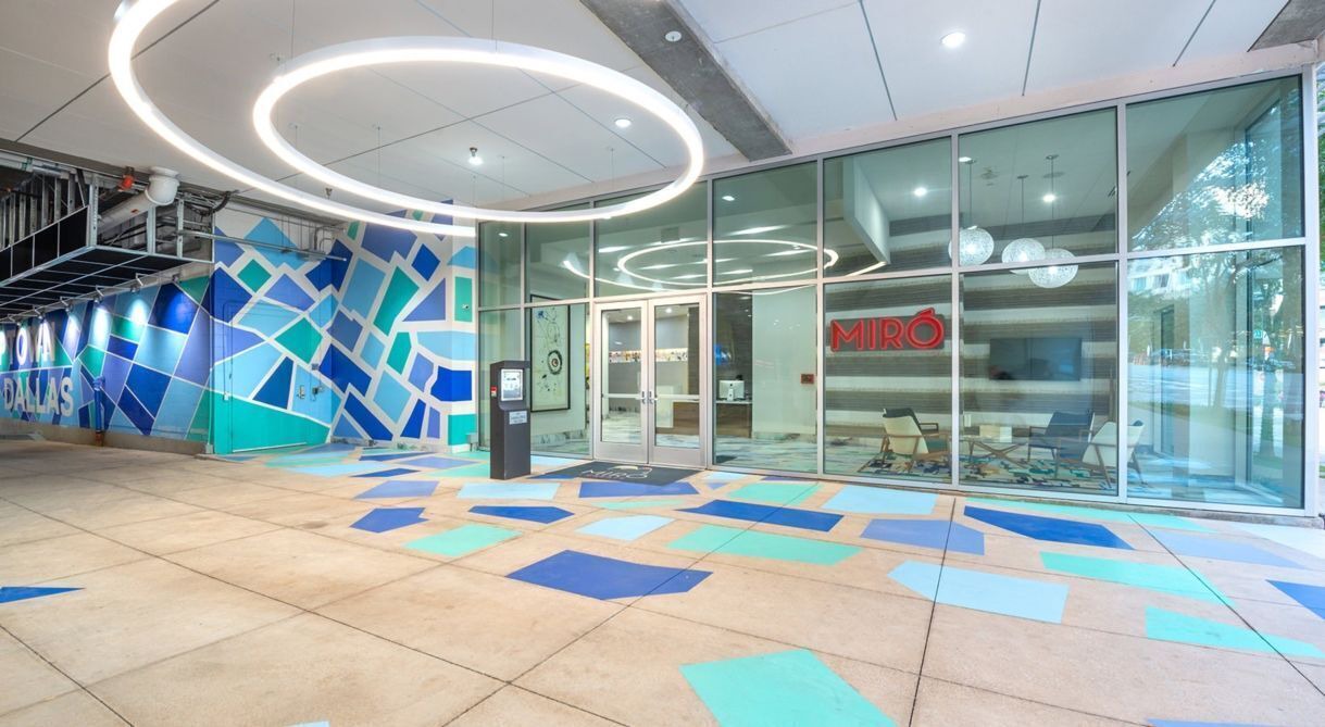 Photo of Outdoor in Uptown