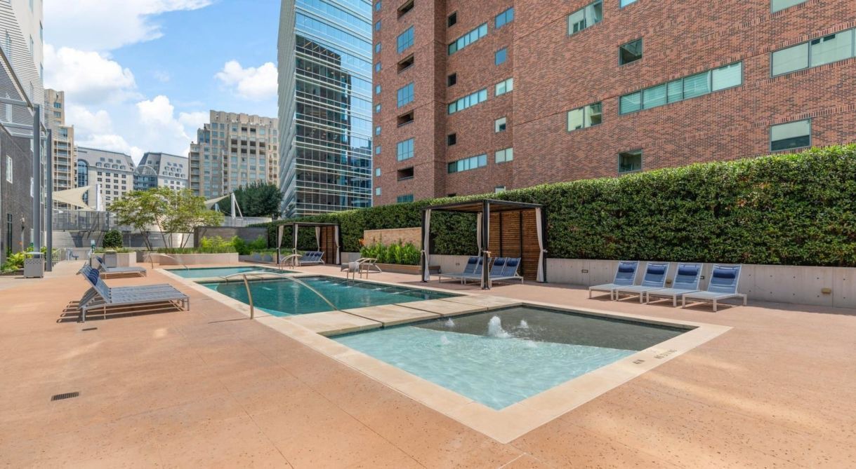 Photo of Outdoor in Uptown