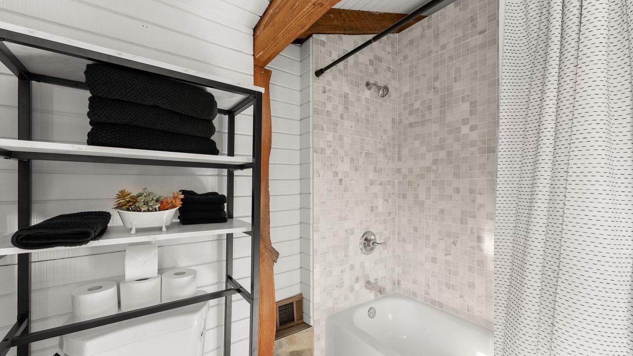 Photo of Bathroom in Gainesville