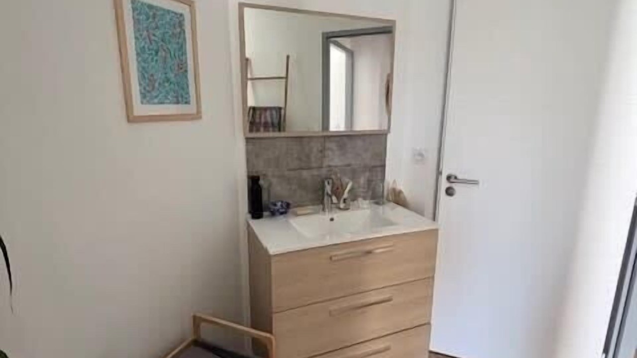 Photo of Bathroom in Sallertaine