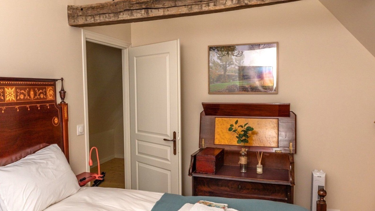 Photo of Bedroom in Tremblay-les-Villages
