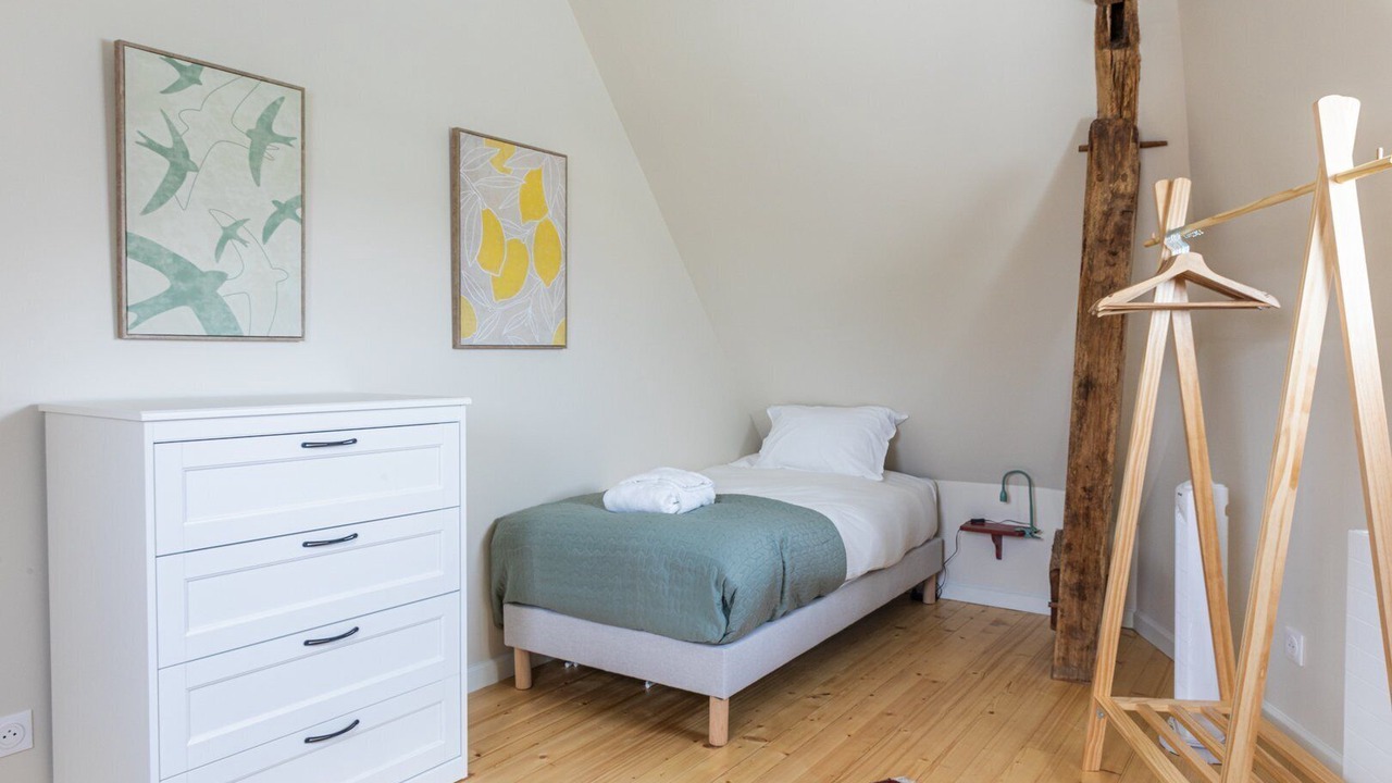 Photo of Bedroom in Tremblay-les-Villages