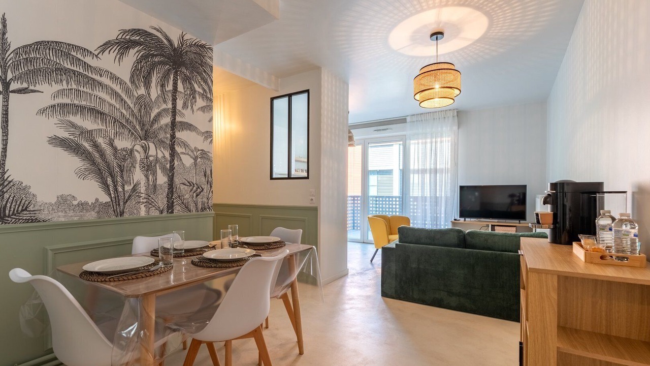 Photo of Others in Quartier Pasteur