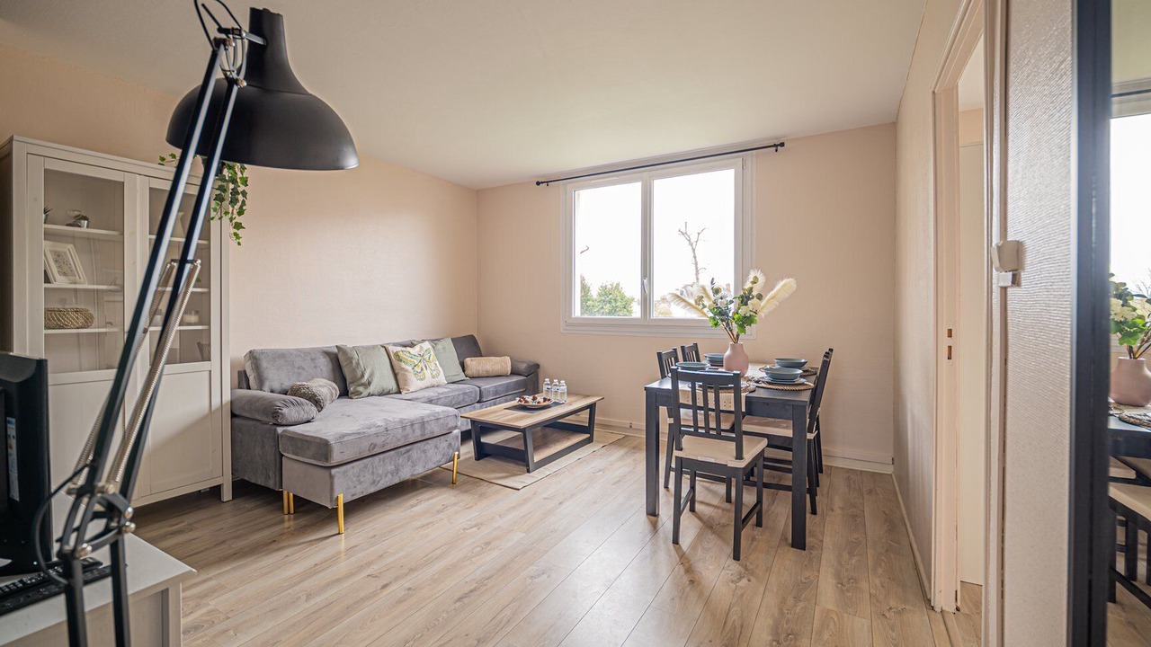 Photo of Livingroom in Liberation