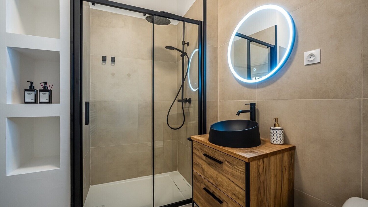 Photo of Bathroom in Centre Historique