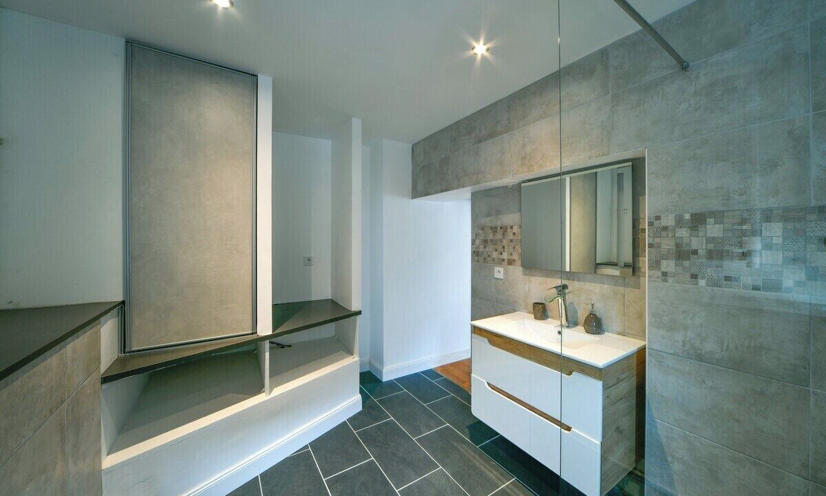 Photo of Bathroom in Issoudun