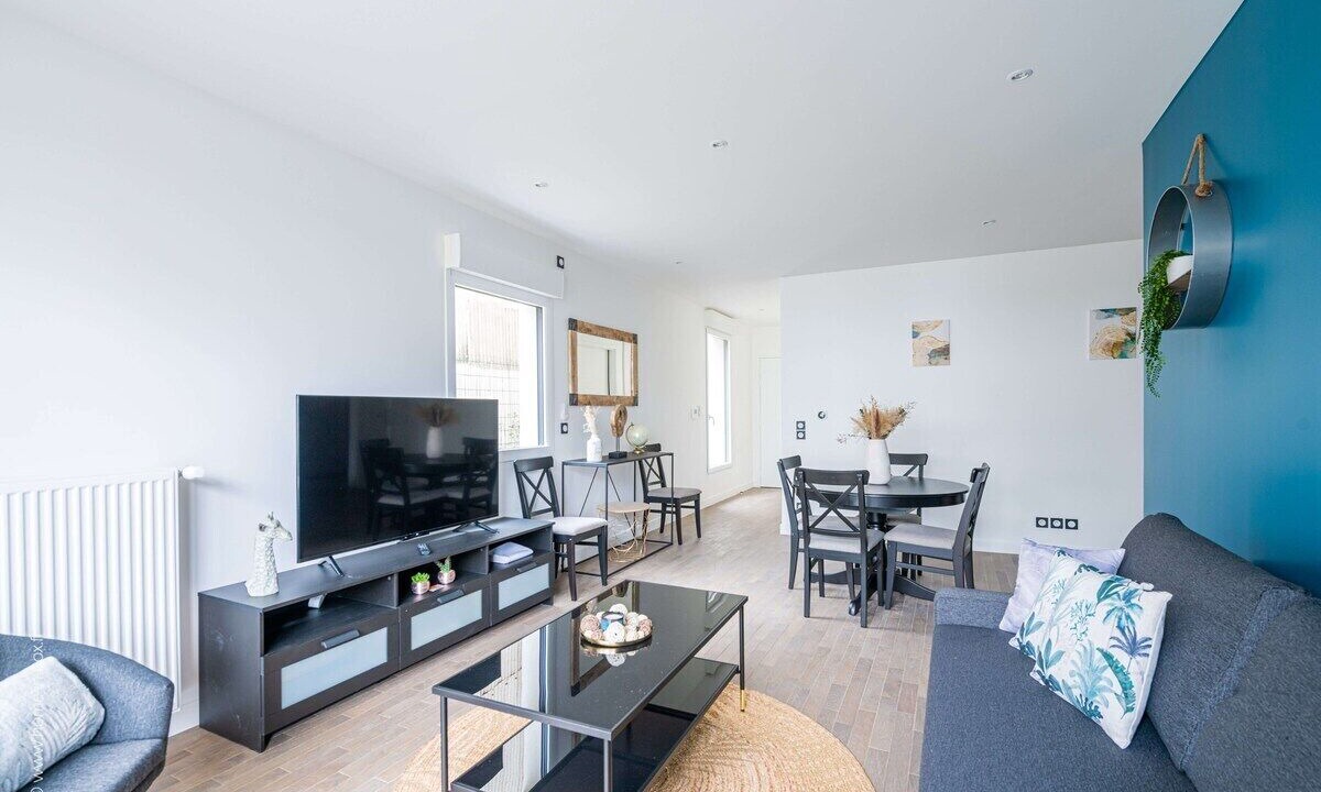 Photo of Livingroom in Clamart