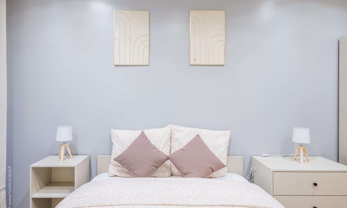 Photo of Bedroom in Clamart