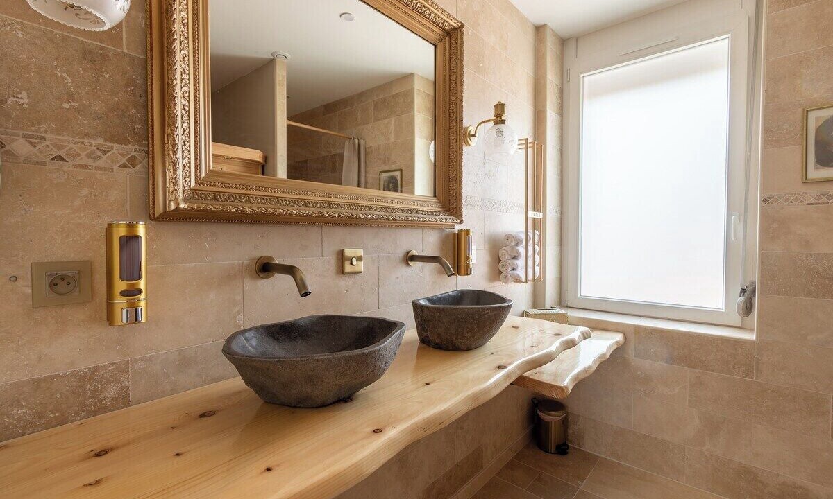 Photo of Bathroom in La Sentinelle