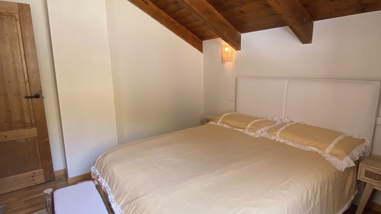 Photo of Bedroom in Alins