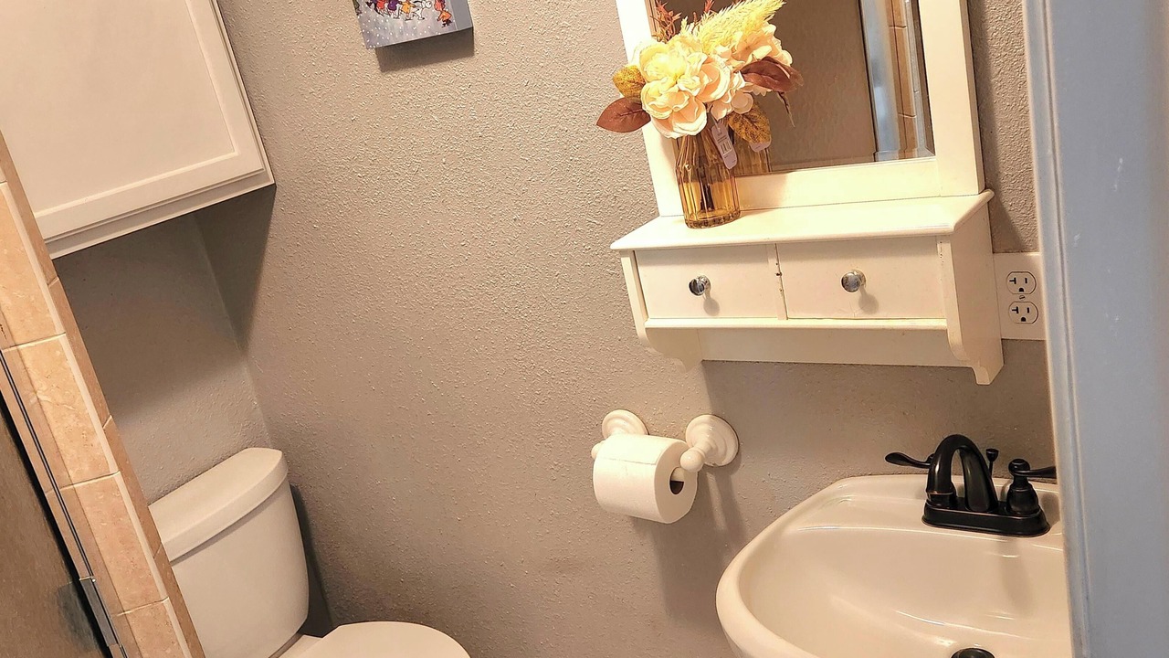 Photo of Bathroom in Point