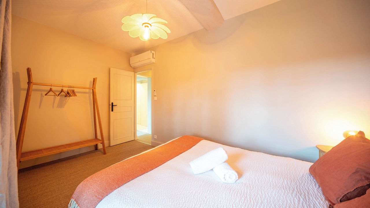 Photo of Bedroom in Dracy-le-Fort