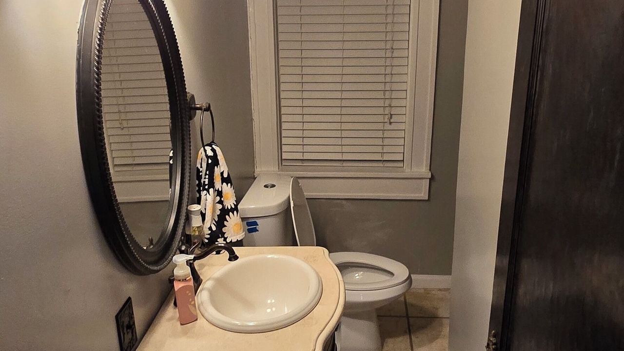 Photo of Bathroom in Fairfield Historic District