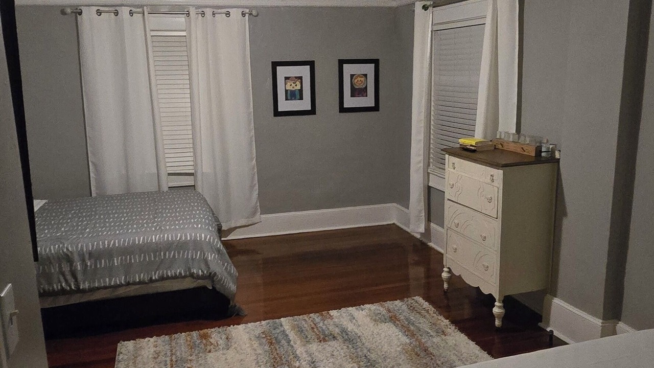 Photo of Bedroom in Fairfield Historic District