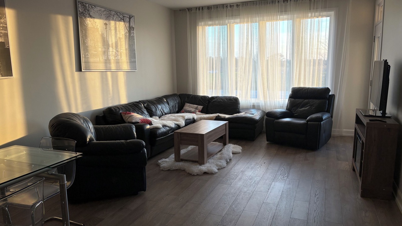 Photo of Livingroom in Niagara Falls