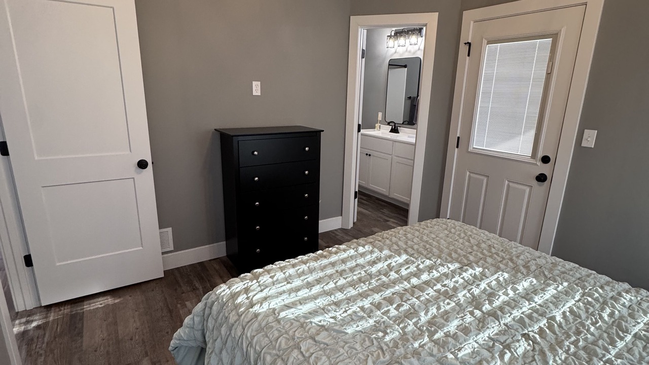 Photo of Bedroom in Hallsville