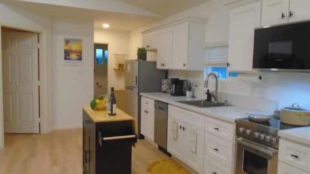Photo of Kitchen in Oleander - Sunset