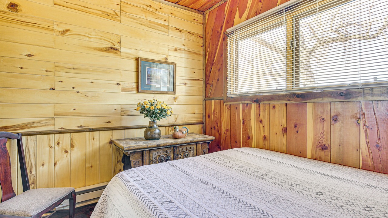 Photo of Bedroom in Bridgeport