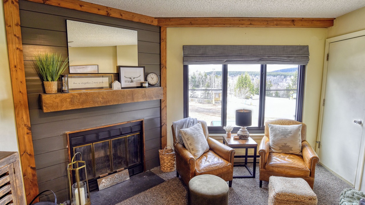 Photo of Livingroom in Snowshoe