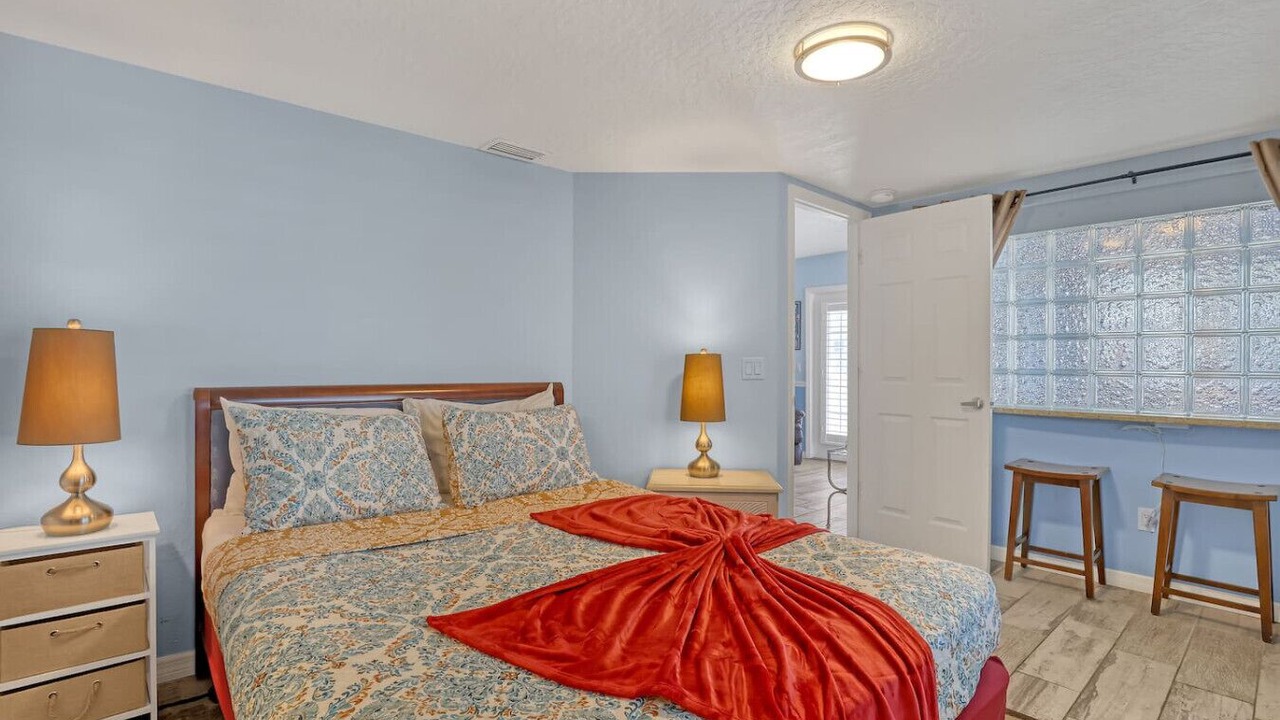 Photo of Bedroom in Cape Caneveral Beach Gardens