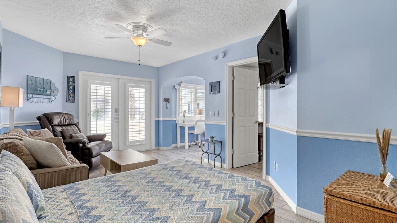 Photo of Bedroom in Cape Caneveral Beach Gardens