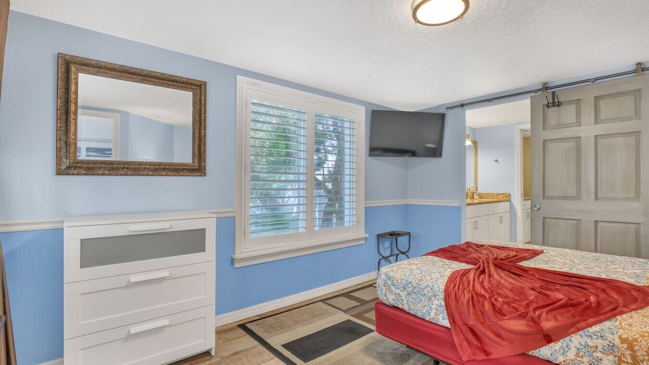 Photo of Bedroom in Cape Caneveral Beach Gardens