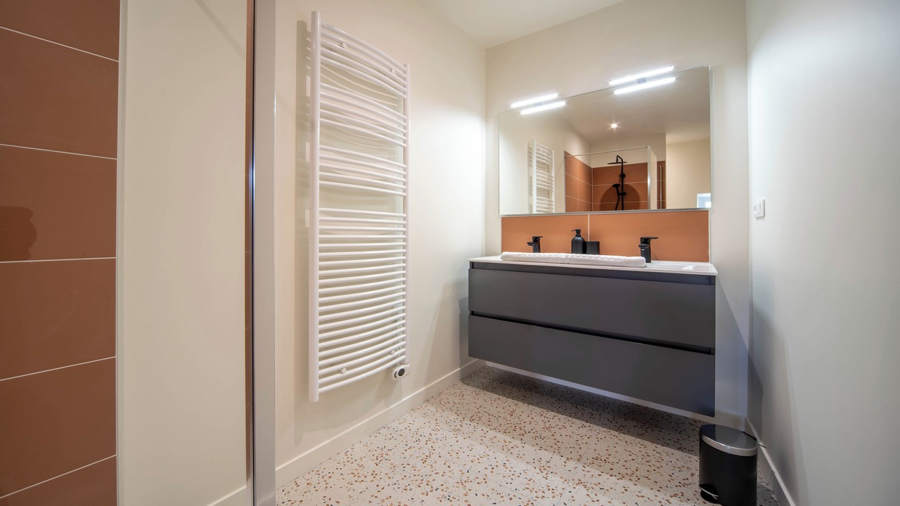 Photo of Bathroom in Dracy-le-Fort