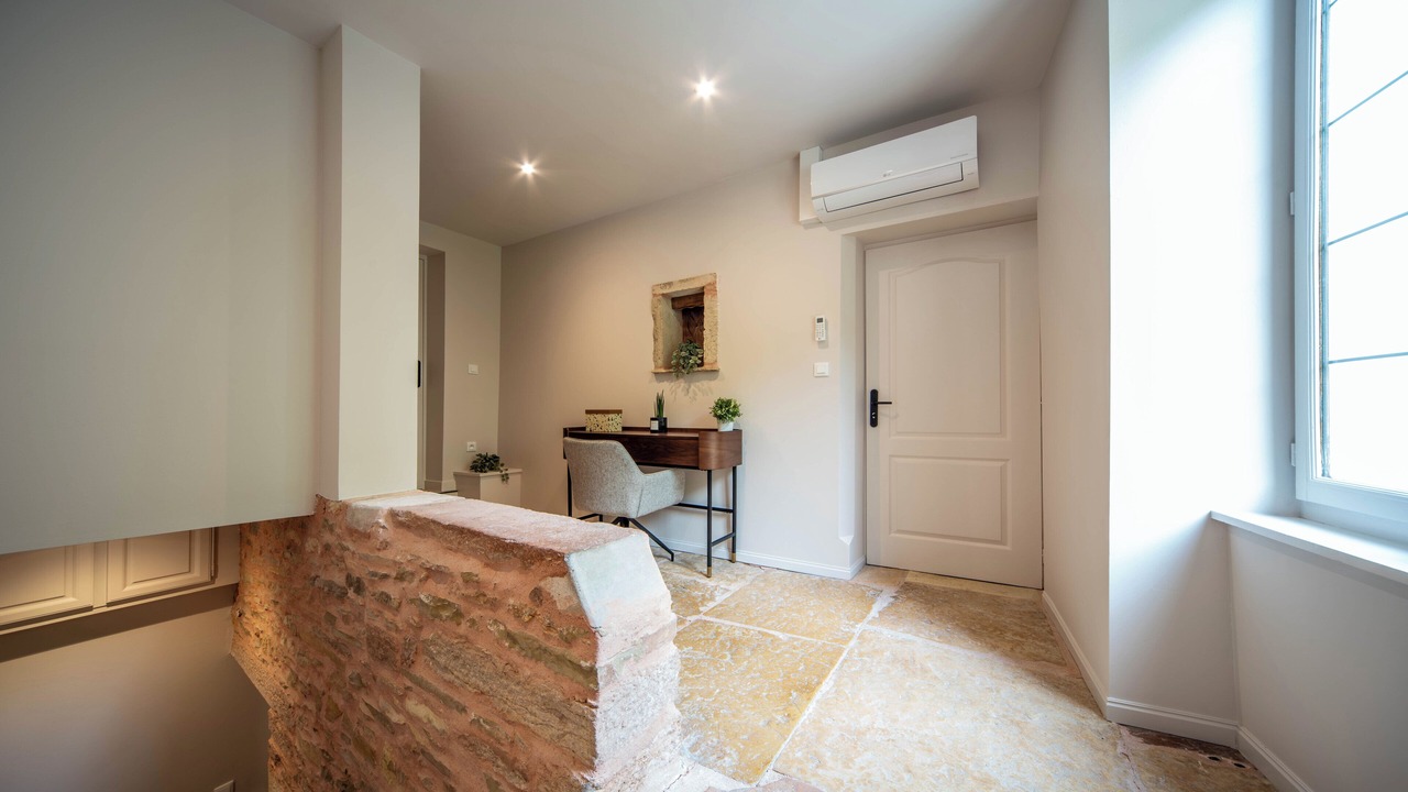 Photo of Others in Dracy-le-Fort