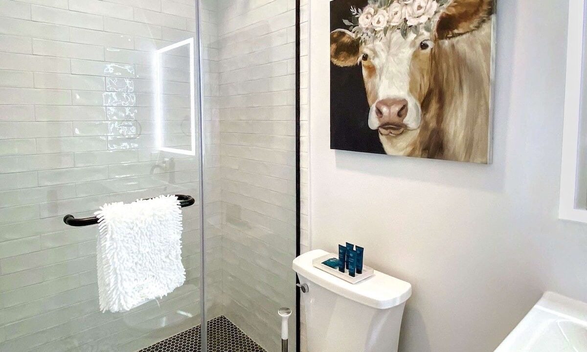 Photo of Bathroom in Central Boulder
