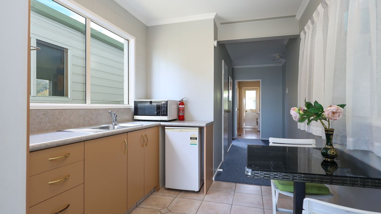 Photo of Kitchen in Ngaio Bay