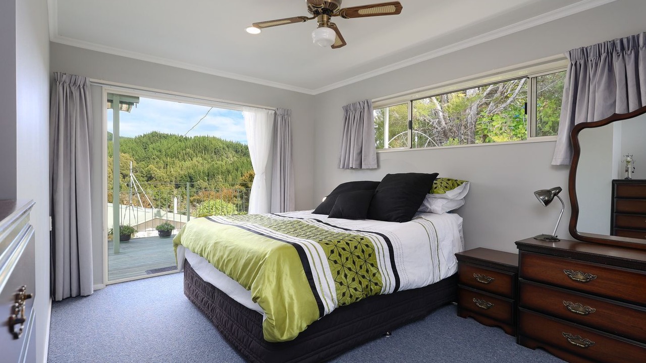 Photo of Bedroom in Ngaio Bay